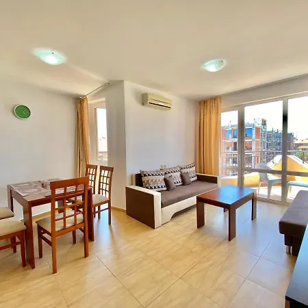 Aqua Dreams - Private Apartment - Bsr Apartment